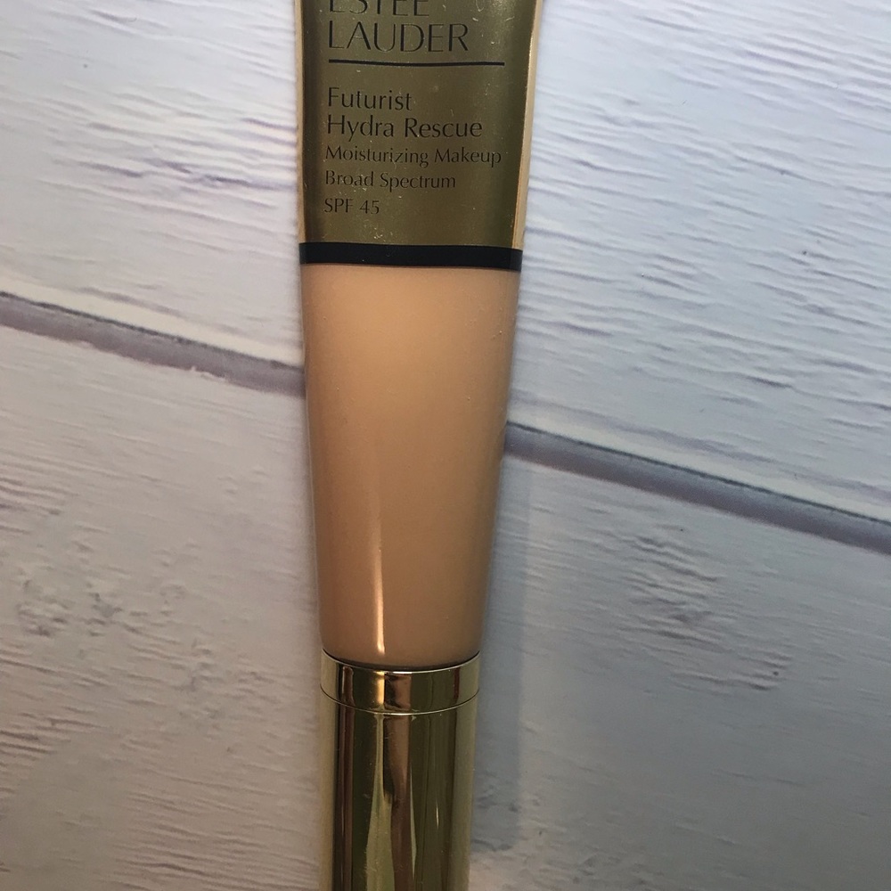 Estée Lauder futurist Hydra rescue SPF45